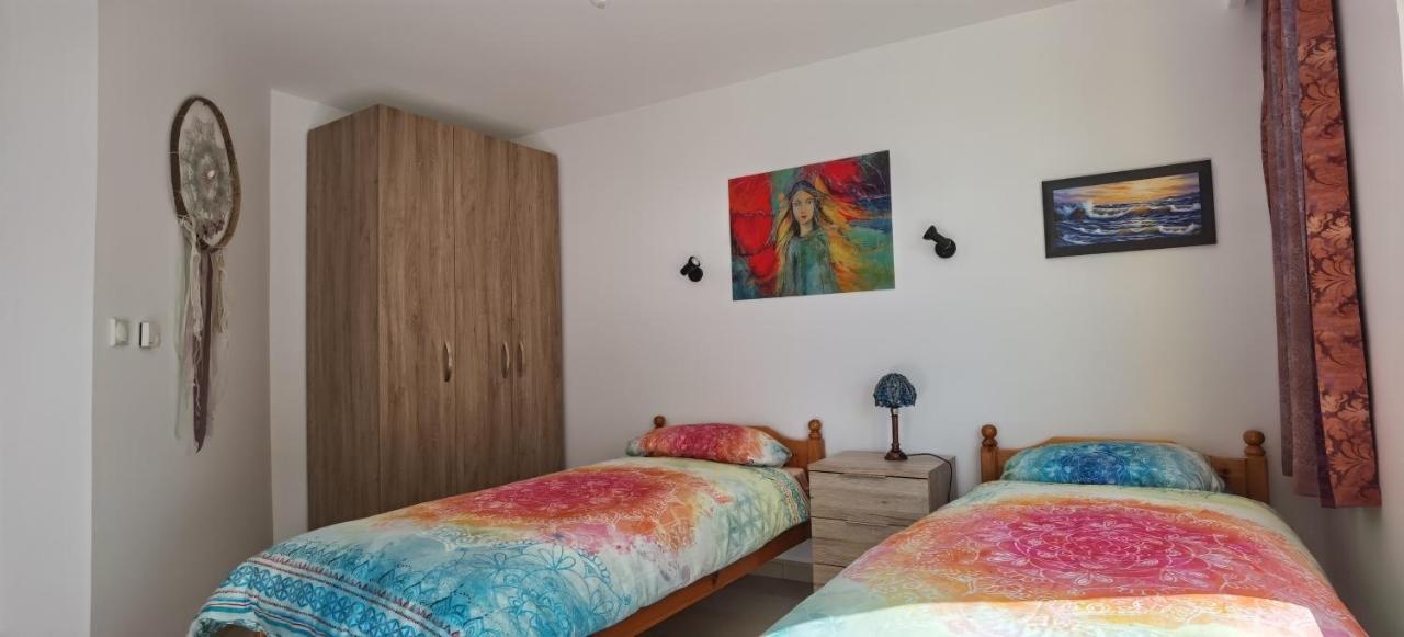 Villa Metatron U Doma Baltsjik Buitenkant foto