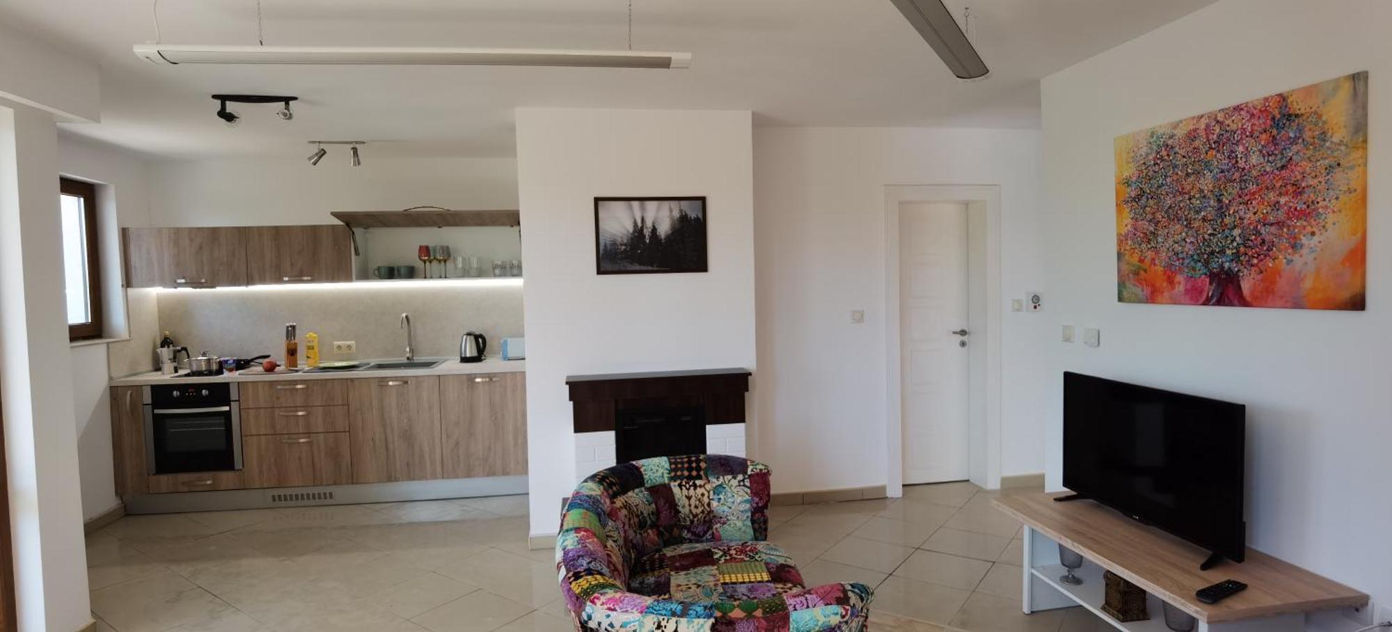 Villa Metatron U Doma Baltsjik Buitenkant foto