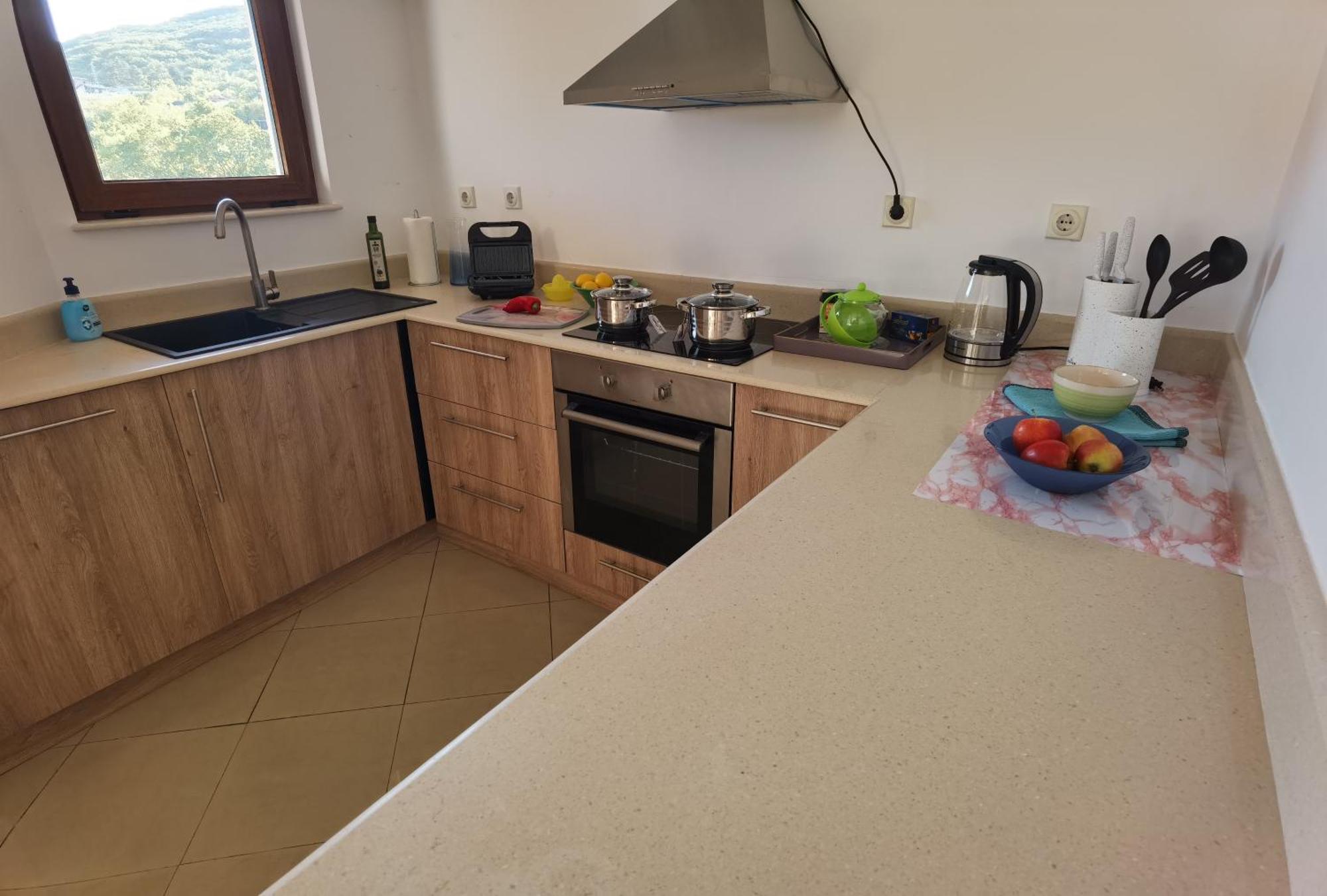 Villa Metatron U Doma Baltsjik Buitenkant foto